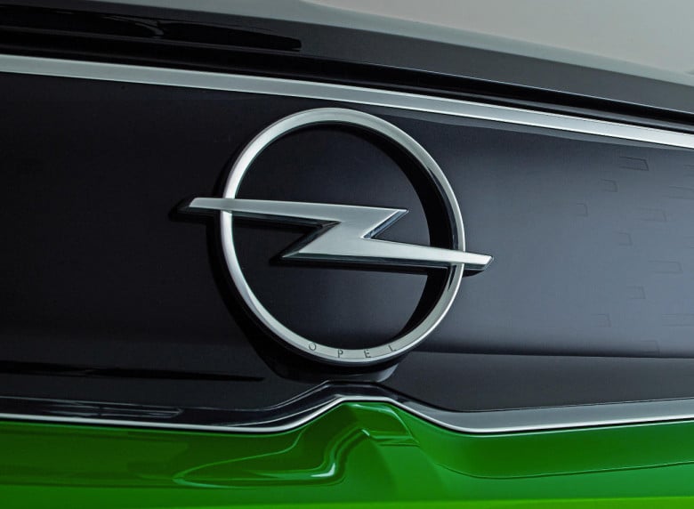 Първи СНИМКИ на новия Opel Grandland X