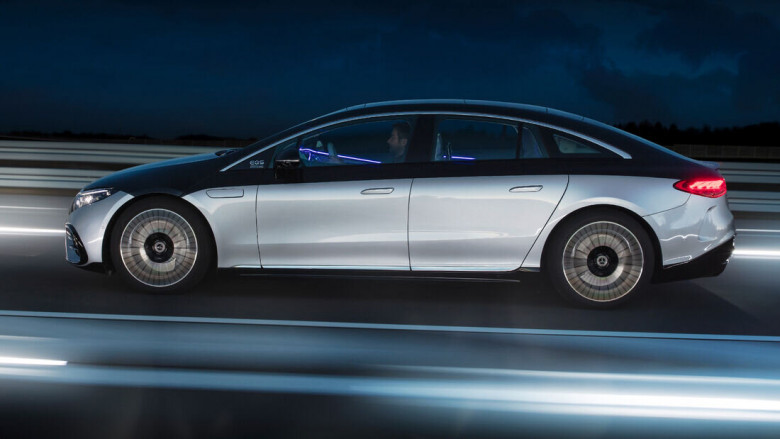 Грандиозен: Представиха най-изумителния електромобил на Mercedes ВИДЕО