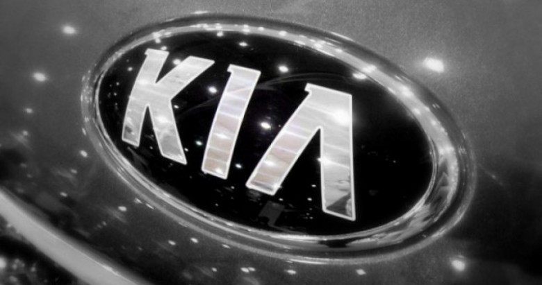 Първи СНИМКИ на екстериора и интериора на Kia Sportage