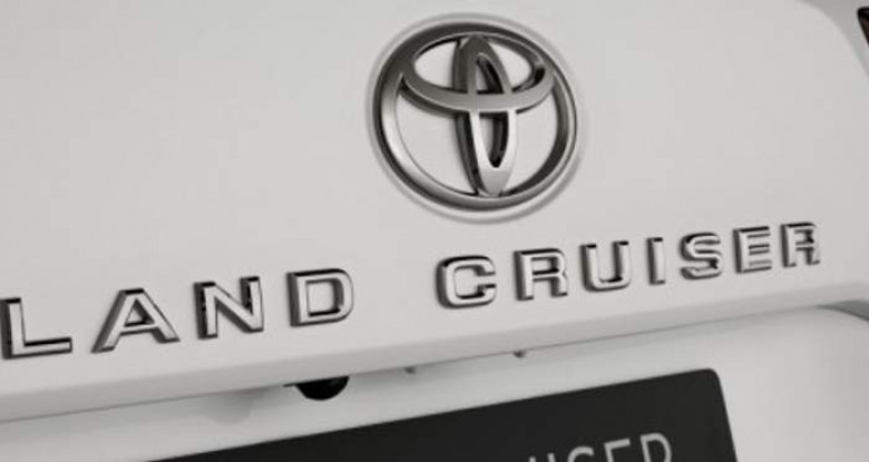 Представиха официално новия легендарен Toyota Land Cruiser 300 СНИМКИ