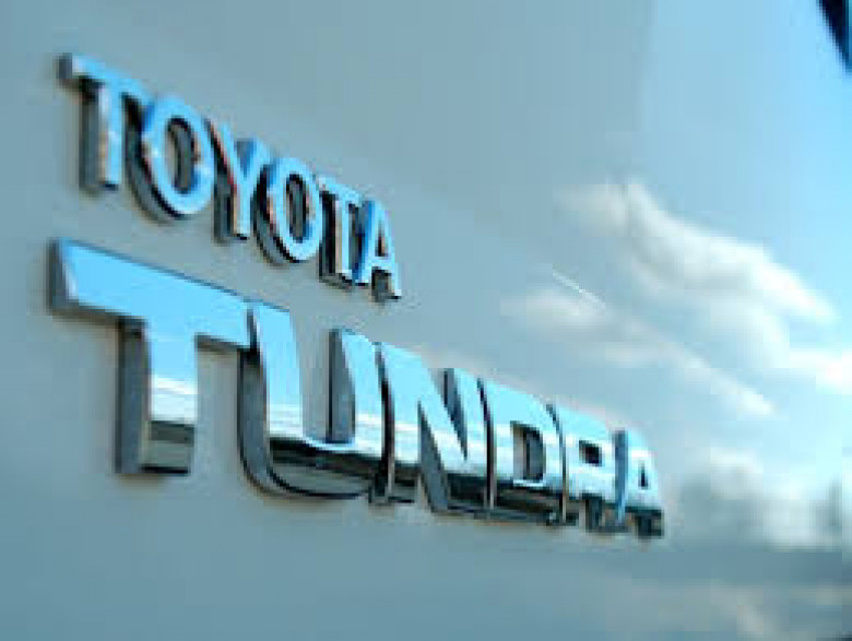 Toyota разкри напълно новия пикап Tundra СНИМКИ