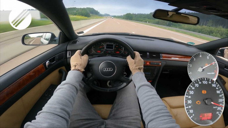 Вижте как 20-г. Audi ускорява до максимална скорост ВИДЕО
