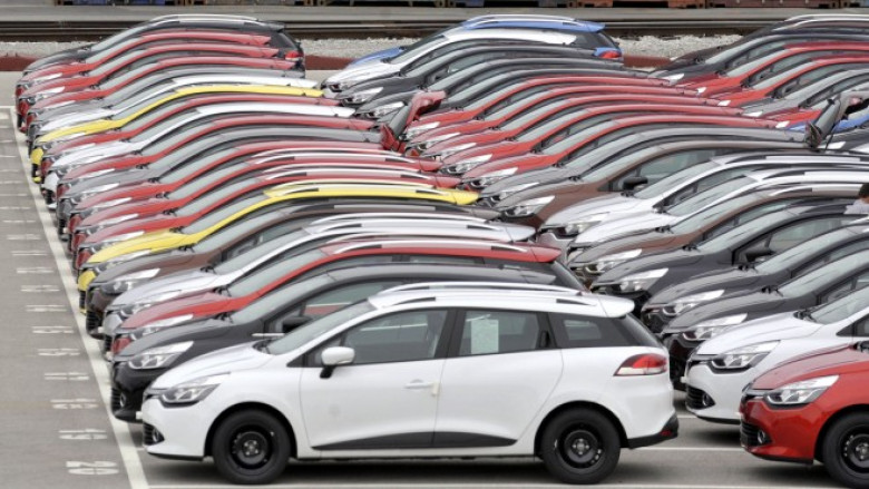 Шокиращи данни за продажбите на нови коли в България