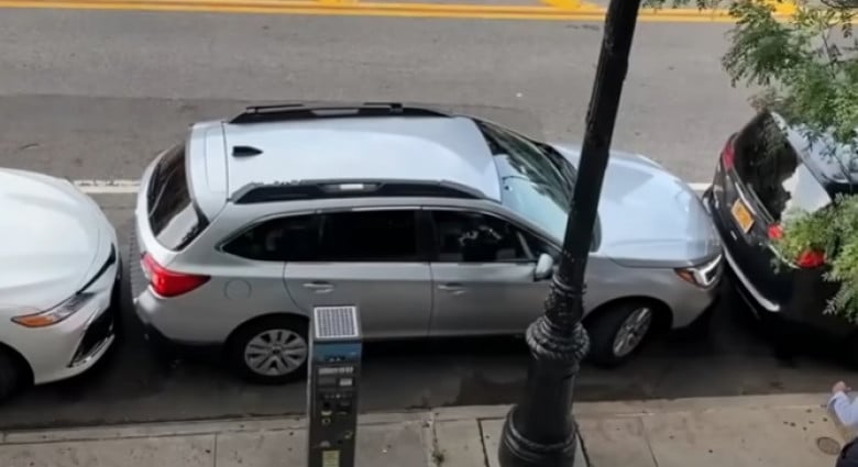 Съботна подборка от зрелищни ВИДЕА: Шофьор удиви мрежата с маневрите си на паркинг