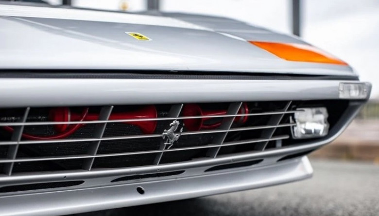 Продава се любимото Ferrari на легендарния Жан-Пол Белмондо ВИДЕО