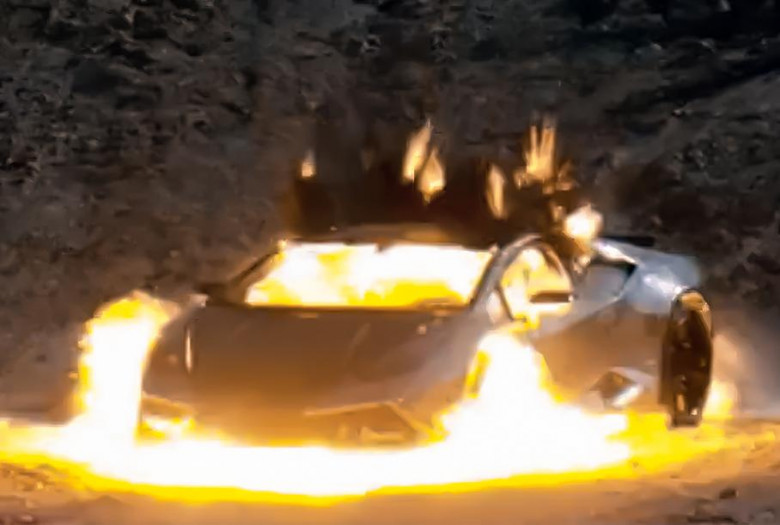 Взривиха Lamborghini Huracan, ето какво се е случило ВИДЕО