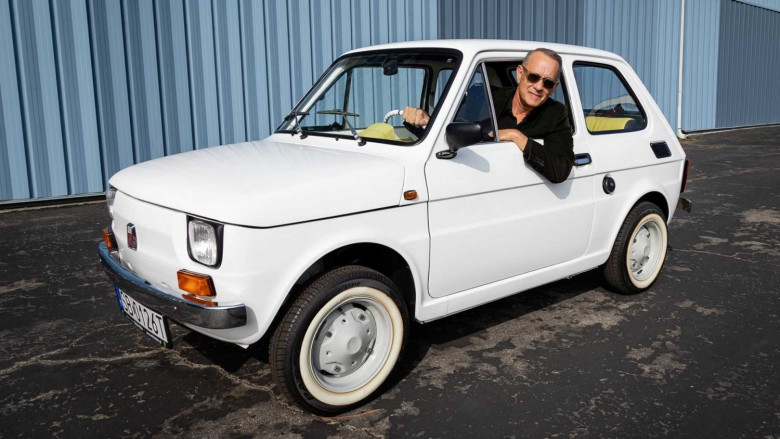 Том Ханкс продаде уникалния си полски Fiat 126p за рекордна сума СНИМКИ