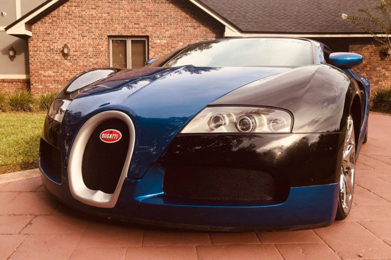 Ултрабогаташ купи цели 8 коли Bugatti наведнъж за цялото си семейство СНИМКИ