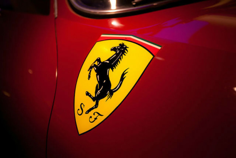Ferrari показа нова СНИМКА на хиперколата си за Le Mans