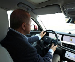 Ердоган тества турския конкурент на Тесла, колата тръгва по пътищата до месеци ВИДЕО