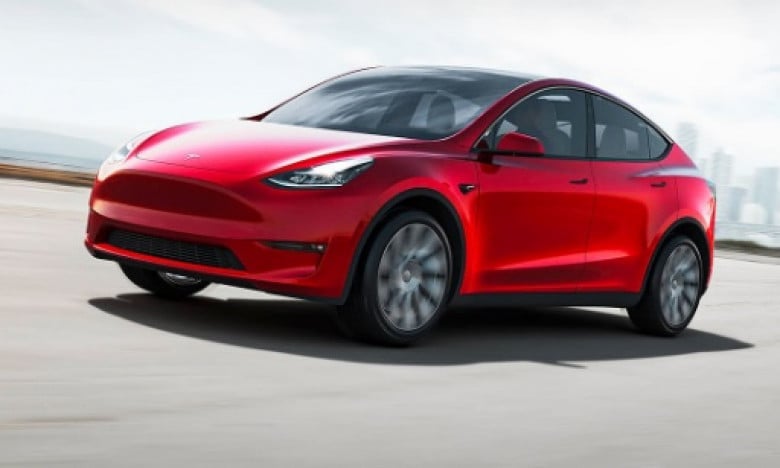 Tesla пуска на европейския пазар най-достъпната версия на кросоувъра Model Y ВИДЕО