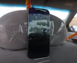 Блогър разби автомобил, за да тества нова функция на iPhone ВИДЕО