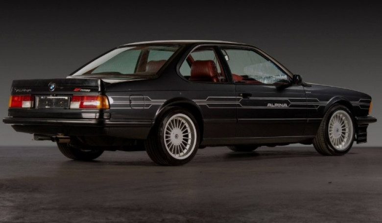 Легенда от 80-те: Продава се най-редкият спортен автомобил на BMW СНИМКИ