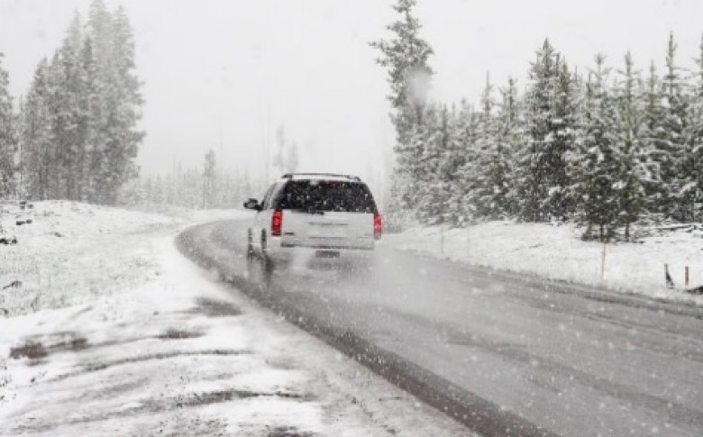 Лесни и ефикасни съвети за зимния сезон от опитни шофьори