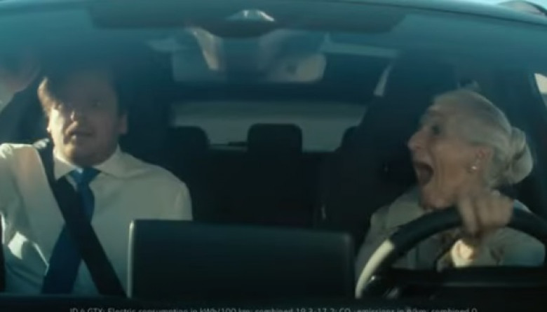 Volkswagen представи забавна реклама на своите електрически коли ВИДЕО