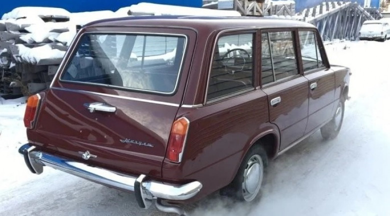 Продава се рядък ВАЗ 2102 без пробег от 1972 г. СНИМКИ