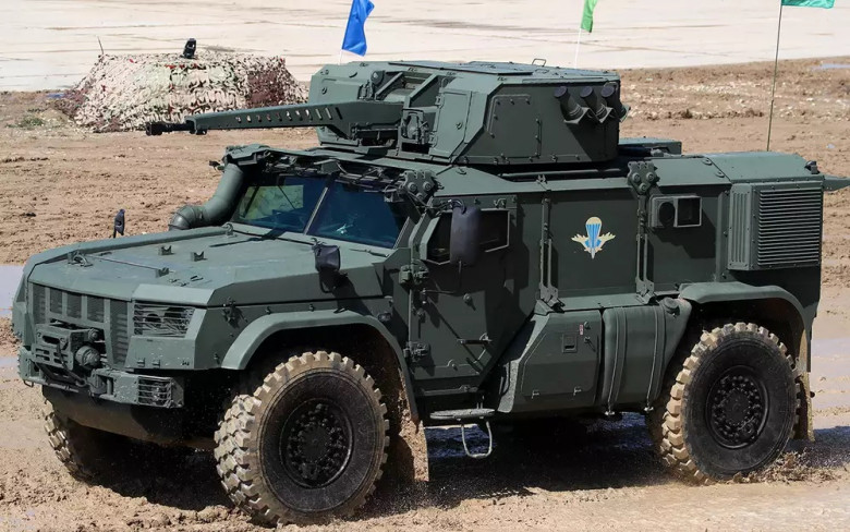 Руснаците тестват нова бронирана кола за войната в Украйна