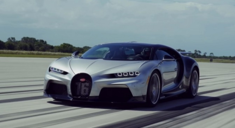 Bugatti Chiron срещу космическа совалка на NASA, ето кой е по-бърз на пистата ВИДЕО