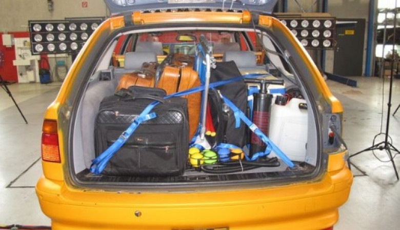 Ето как да превозвате багажа в автомобила, за да няма опасни инциденти ВИДЕО