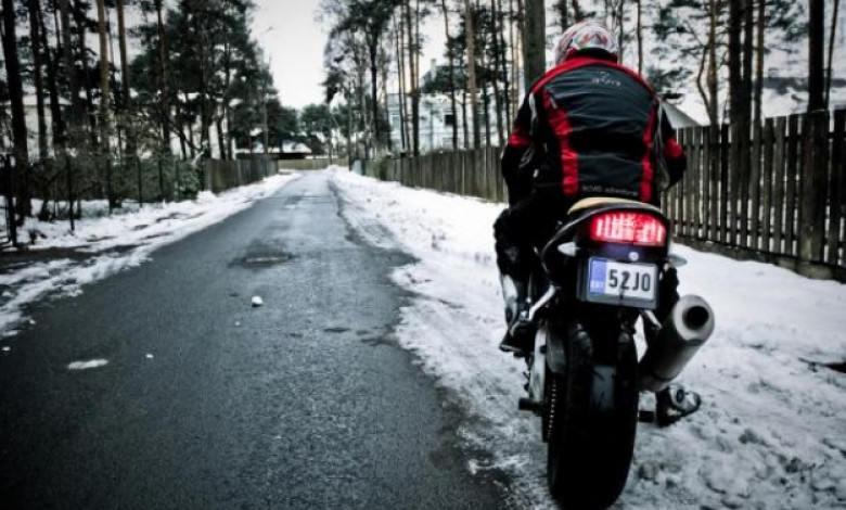 Ето как да подготвите мотоциклета през студените месеци, за да е готов за пролетта