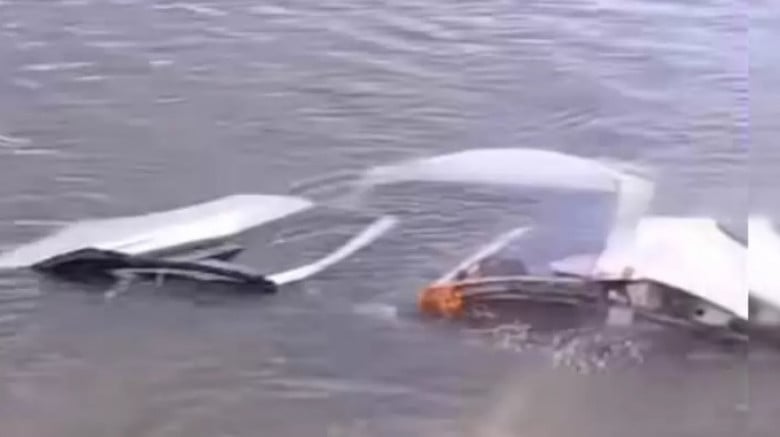 Необичайно:  Tesla Model X падна в морето и се запали директно под водата ВИДЕО
