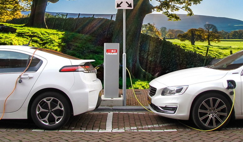 Феновете на електрическите са в ступор: Защо Норвегия ограничава електрическите коли
