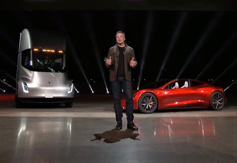 Мъск представи новияRoadster на Tesla, никой не вярва на думите му за колата ВИДЕО