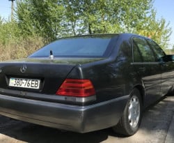 Капсула на времето: Намериха брониран Mercedes от 1994 г., притежаван от политик СНИМКИ