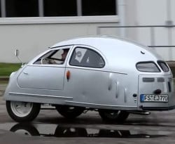 Вижте какво представлява най-лошият автомобил в историята ВИДЕО