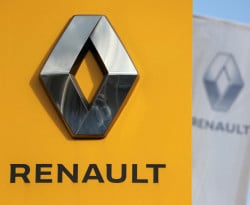 Това не е Duster: Renault изненада с нов евтин кросоувър СНИМКА
