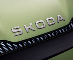 Skoda показа дългоочакван и евтин джип на ток ВИДЕО